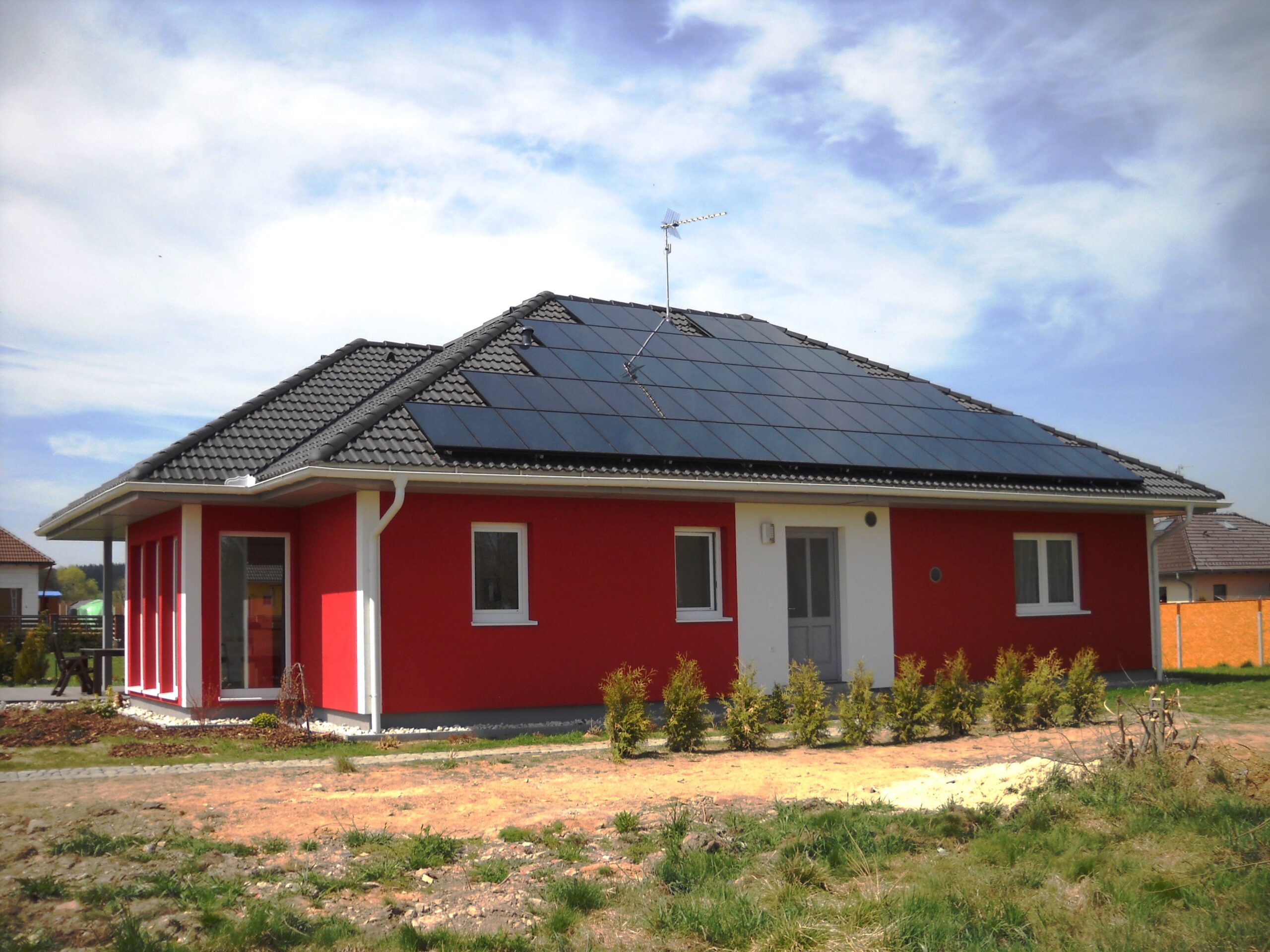 FVE v tenkovrstvé CIS technologii o výkonu 4,62kWp na Karlovarsku